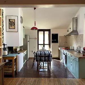  Appartamento Grande In Area Storica Di Italia